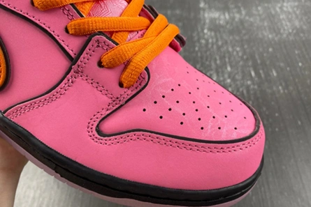 The Powerpuff Girls x Nike SB Dunk Low “Blossom” FD2631-600 EyeCatching 944