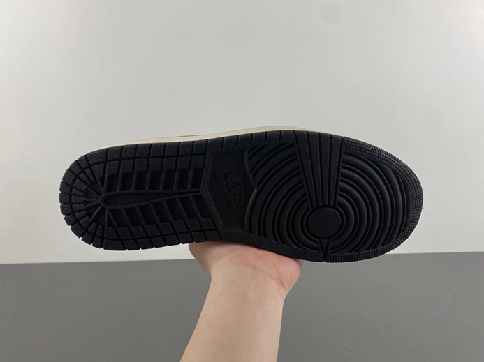 1932 Air Jordan 1 Low OG “Mocha” CZ0790- Affordable 39
