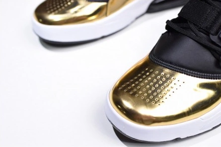 Sleek 5575 Nike Air Force 270 Gold Standard AT5752- 1613