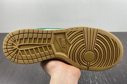 GoodFit 8462 Nike Dunk Low Malachite University Gold (Women's)  FB7173- 1005