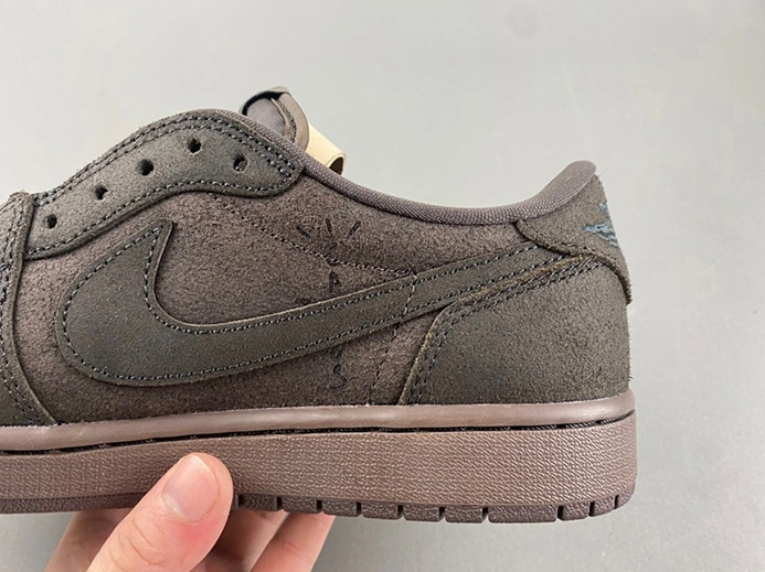 Travis Sco tt x Air Jordan 1 Low OG DM7866-202 ModernLook 31