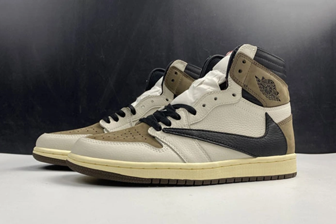 Travis Scott x Air Jordan 1 CD4487 100 Resilient 220