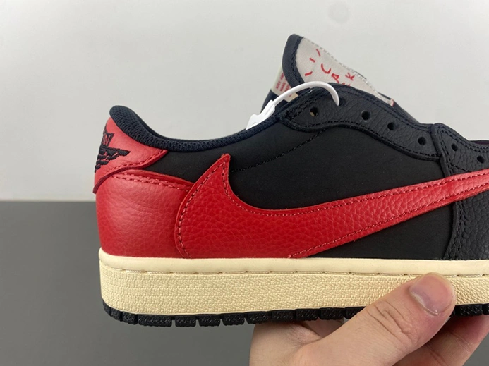 Efficient Travis Scott x Air Jordan 1 DM7866-061 15