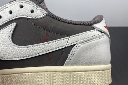 Sophisticated Travis Scott x Air Jordan 1 DM7866-162 182