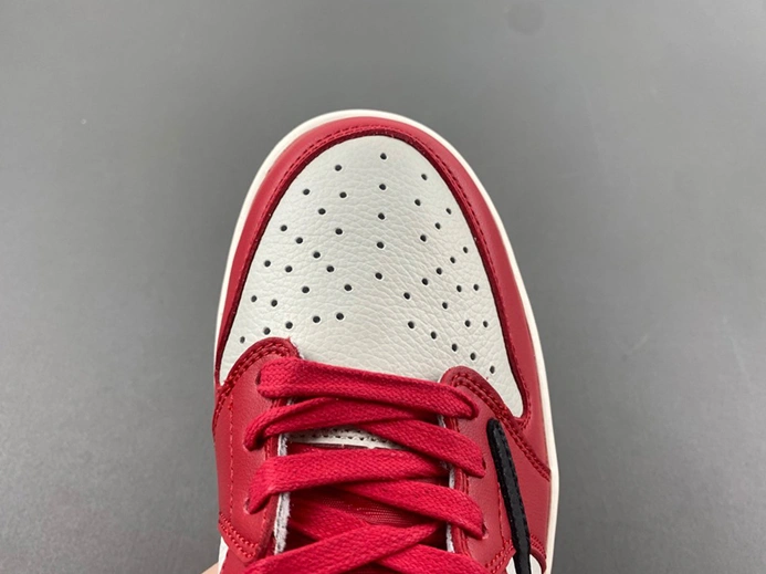 Travis Scott x Air Jordan 1 DZ4137 700 Unique 26