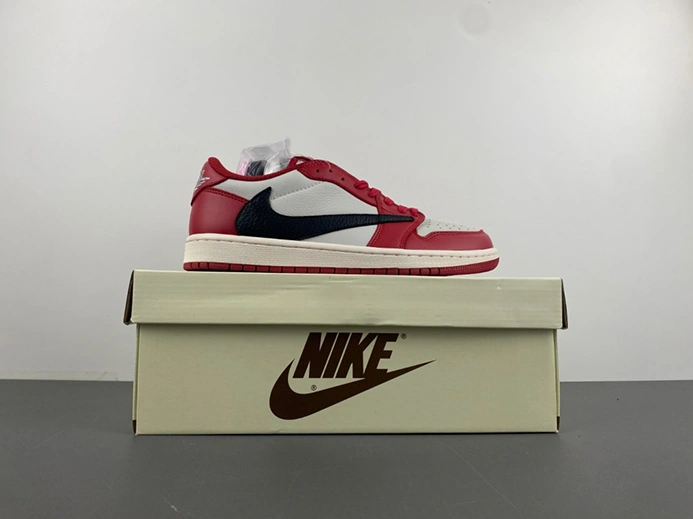 Travis Scott x Air Jordan 1 DZ4137 700 Unique 26
