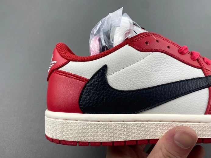 Travis Scott x Air Jordan 1 DZ4137 700 Unique 26