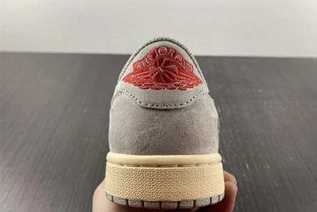Practical Travis Scott x Air Jordan 1 low DM7866-010 184
