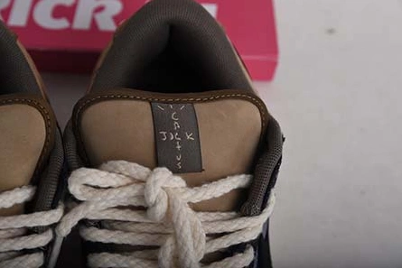 Breathable Travis Scott x Nike SB Dunk Low TS CT5053-001 1195