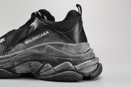 WellDesigned 3320 BALENCIAGA BLACK TRIPLE S TRAINER W06G 2071