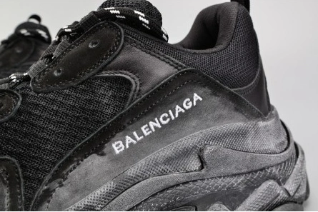WellDesigned 3320 BALENCIAGA BLACK TRIPLE S TRAINER W06G 2071
