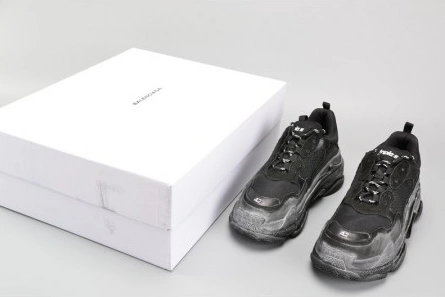 WellDesigned 3320 BALENCIAGA BLACK TRIPLE S TRAINER W06G 2071