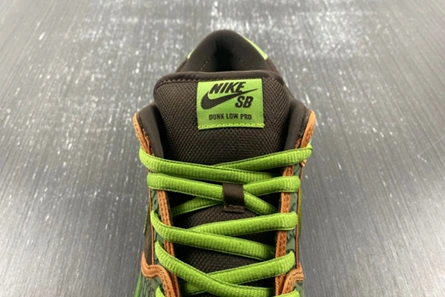WellDesigned 537 Nike SB Dunk Low De La Soul (2015)  789841- 932