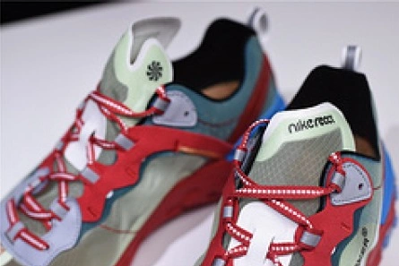 Trendsetting UNDERCOVER x Nike React Element 87 AQ1813-345 1327