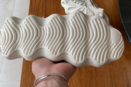 Modern 2543 adidas Yeezy 450 Cloud White H 1677