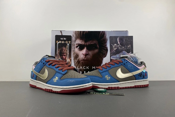 Classic 534 Nike SB Dunk Low DV2433- 922