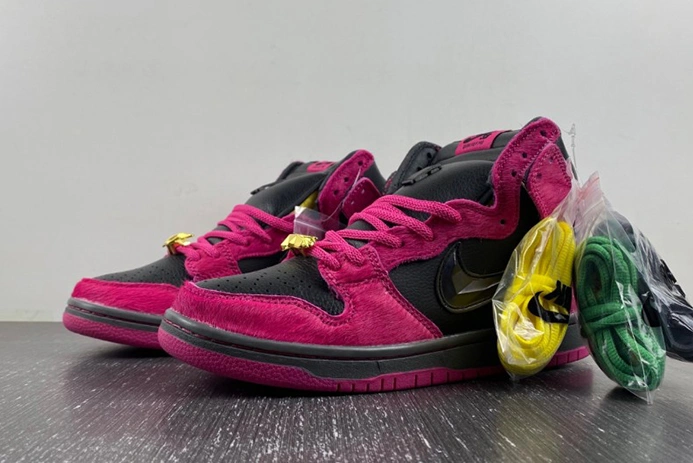 788 Nike SB Dunk High Run The Jewels  DX4356- Resilient 962