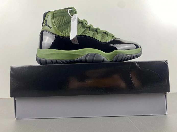 Vibrant 5912 Air Jordan 11 CT8012- 672