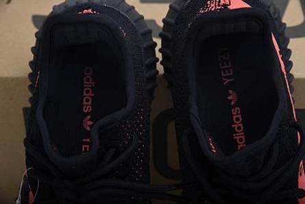 8876 Adidas Yeezy Boost 350 V2  Core Black Red BY Durable 1809