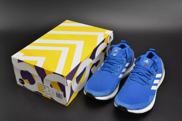 Timeless 3754 MENS ADIDAS ULTRA BOOST MID RUN THRU TIME BY 1927