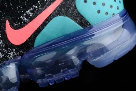 6899 Nike Mens Air VaporMax Flyknit 2.0 Hot Punch 942842- GoAnywhere 1488