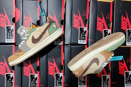 Timeless 2352 Jordan 1 Retro Low OG Zion Williamson Voodoo  DZ7292- 153