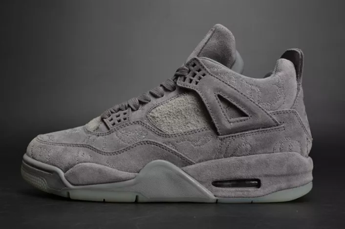 Bright 279 KAWS x Air Jordan 560