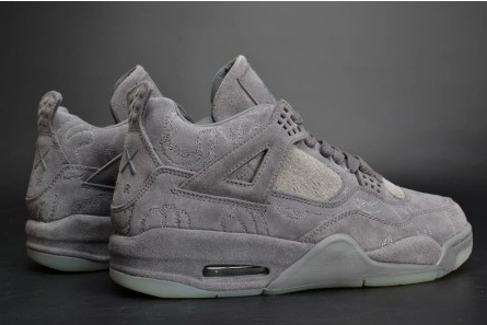 Bright 279 KAWS x Air Jordan 560