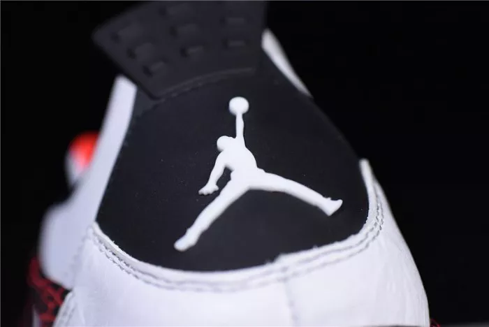 Flexible 6062 Air Jordan 4 Hot Lava 308497- 541