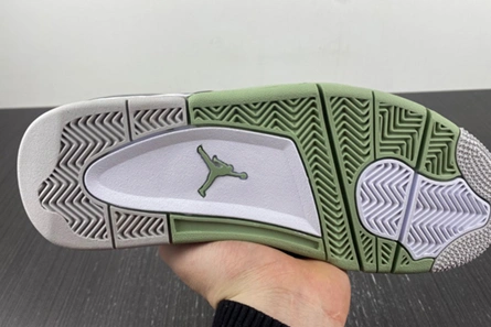 Sleek 340 Air Jordan 4 “Seafoam” AQ9129- 495