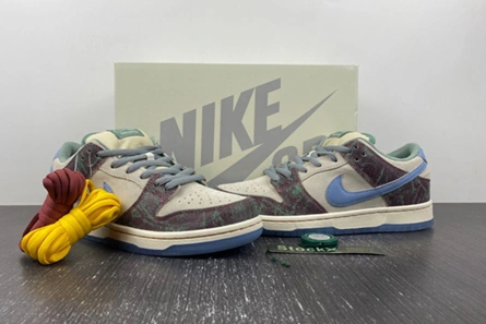 SmartChoice 6556 Nike SB Dunk Low Crenshaw Skate Club  FN4193- 980