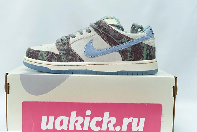 SmartChoice 6556 Nike SB Dunk Low Crenshaw Skate Club  FN4193- 980