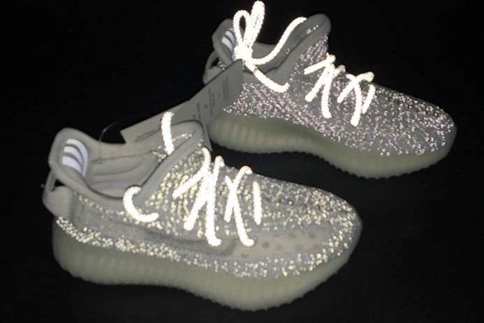 Yeezy 350 Boost V2 350 V2 “Static” REFLECTIVE KIDS YEEZY EF2367 Lightweight 2137