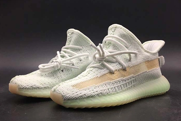 Yeezy Boost 350 V2 Hyperspace KIDS YEEZY EG7491 Bold 2139
