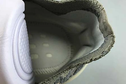 Flexible Yeezy Boost 380 Earthly FX9846 1704