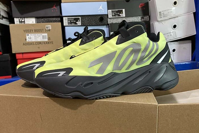 Yeezy Boost 700 MNVN ” FY3727 GoodFit 1688
