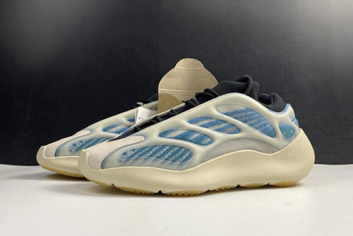 Yeezy Boost 700 V3 GY0260 Practical 1696