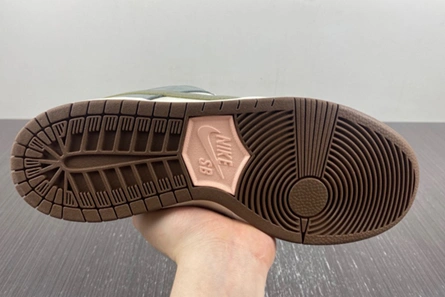 Yuto Horigome x Nike SB Dunk Low FQ1180-001 Comfortable 1008