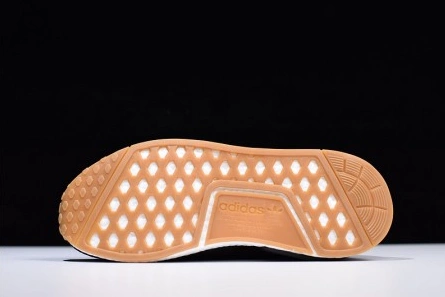 Compact adidas NMD R1 Black Gum B42200 1861
