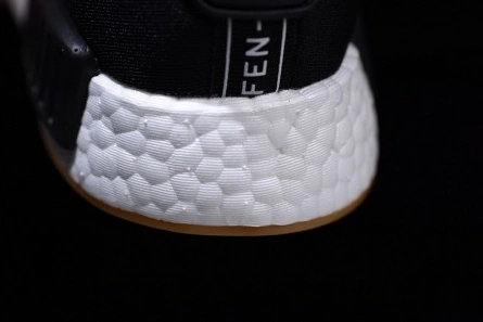 Compact adidas NMD R1 Black Gum B42200 1861