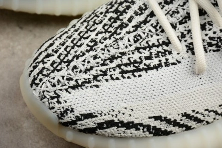 adidas Yeezy Boost 350 V2 Zebra Black White CP9654 Trendy 1815