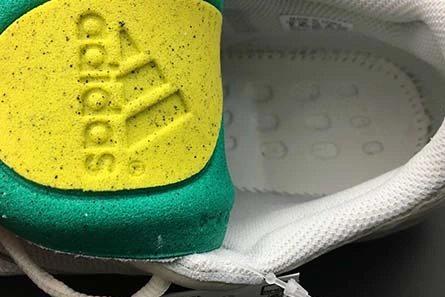 SportInspired adidas Yeezy Boost 700 Analog EG7596 1686