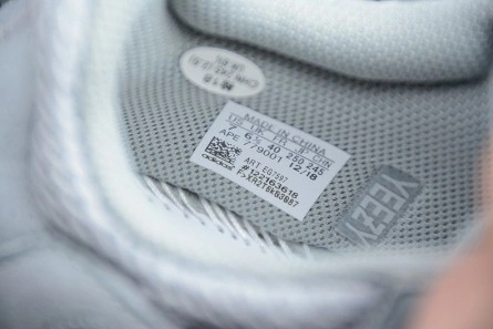 Stylish adidas Yeezy Boost 700 1783
