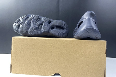 GoAnywhere adidas Yeezy Foam Runner “Mineral Blue” GV7903 1639