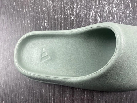 adidas Yeezy Slide Salt  ID5480 Trendsetting 2105