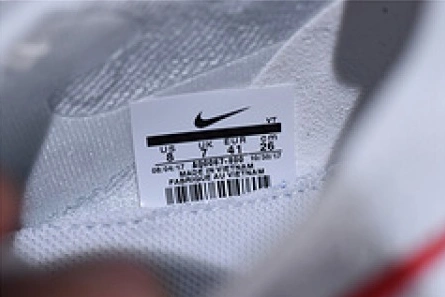 nike epic react flyknit white red AQ0067 800 Practical 1568