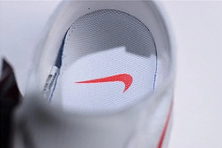 nike epic react flyknit white red AQ0067 800 Practical 1568