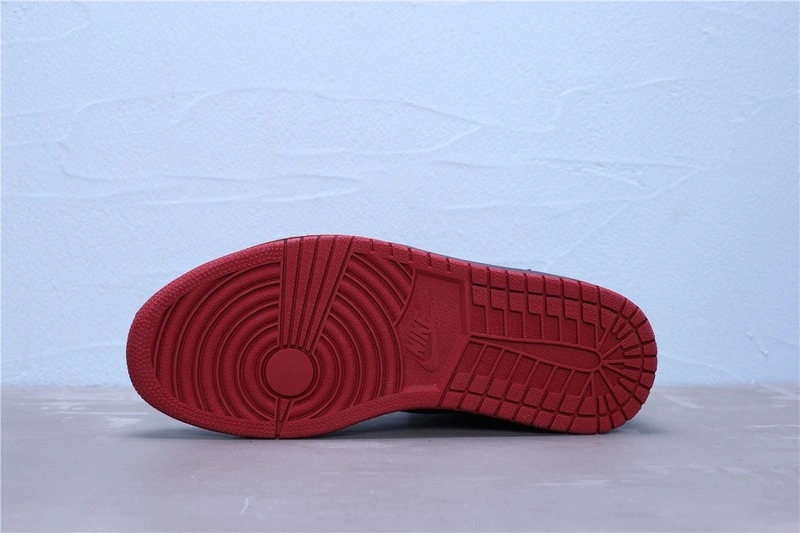 2019 AIR JORDAN 1 RETRO HIGH OG BLACK GYM RED DC7071-001