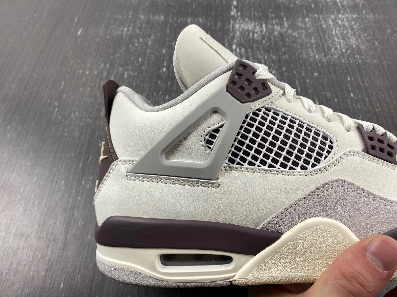 A Ma Maniere x Air Jordan 4 “Phantom”  FZ4810-001