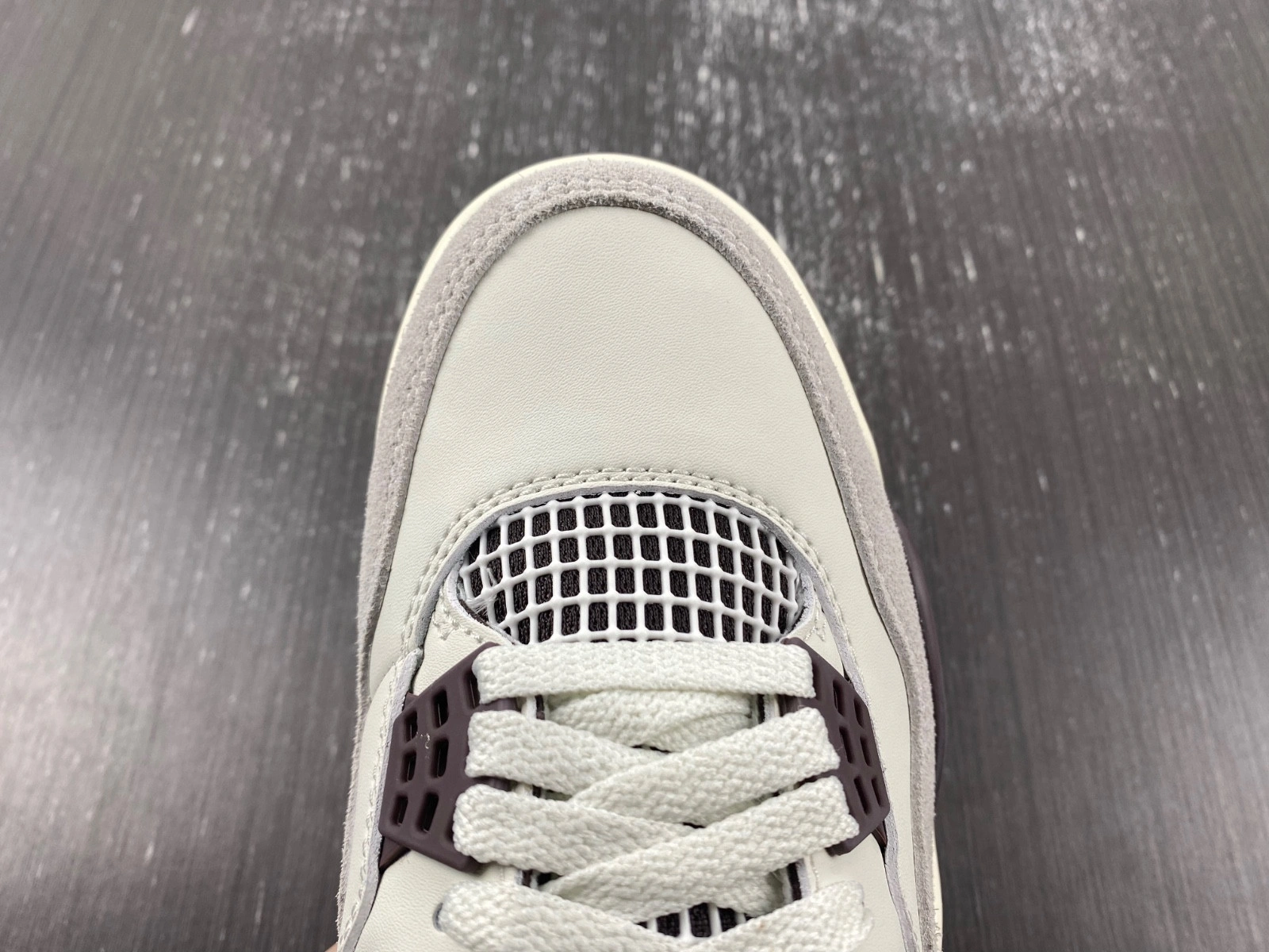 A Ma Maniere x Air Jordan 4 “Phantom”  FZ4810-001